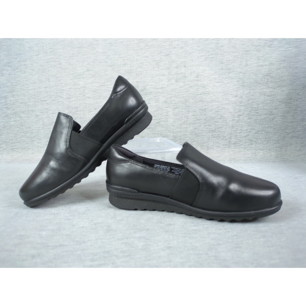 Aravon Josie Slipon Flats